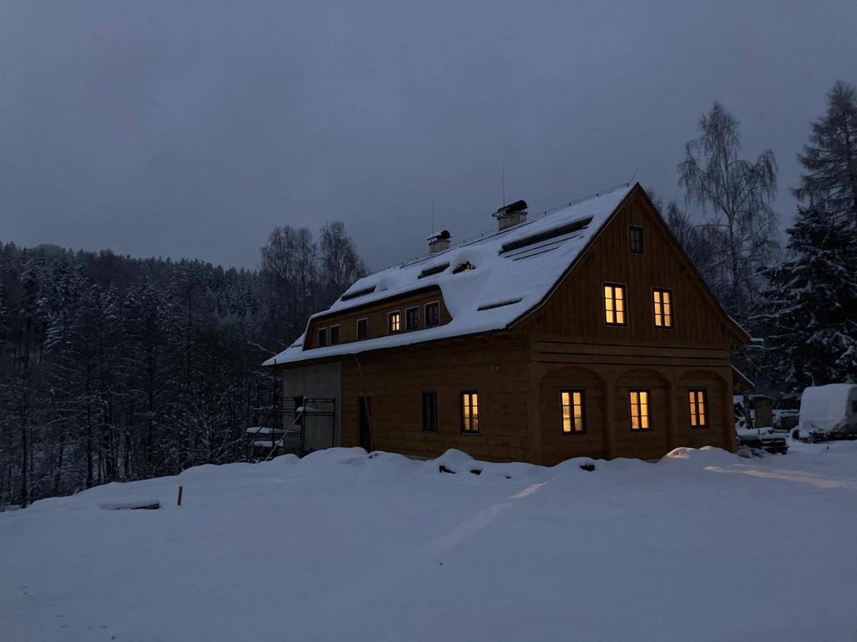 Na Jeleni Stezce Villa Chribska Exterior photo